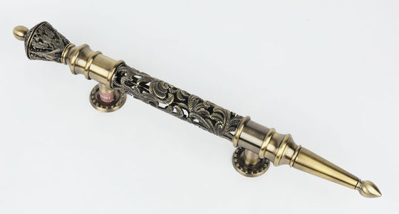 Mutfak Eski Kapı Donanımı Çekme Kolları Dış Dolap Çekme Çiçek Ajur Deseni 24K