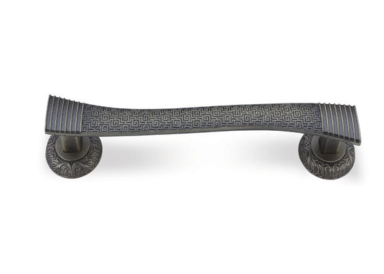 Antik Dekoratif Mutfak Dolabı Kapısı 3.5 İnç AB Kaplama Rengini Çekiyor